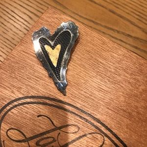 Heart tricolored ( silver/gold black) pendent/pin