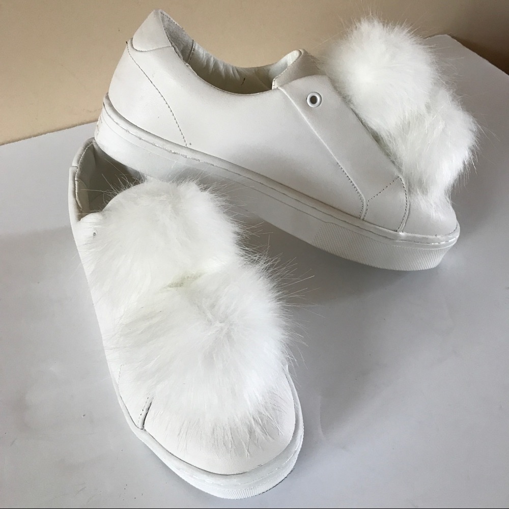 🎉 SOLD 🎉 NEW SAM EDELMAN LEYA POM SNEAKERS - Picture 3 of 8