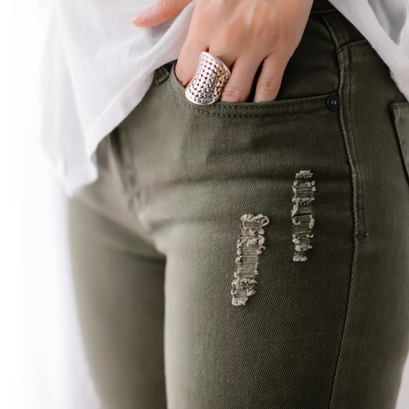 SoldOut11thStreet - Picture 4 of 8