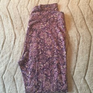 NWOT TC LulaRoe Leggings!
