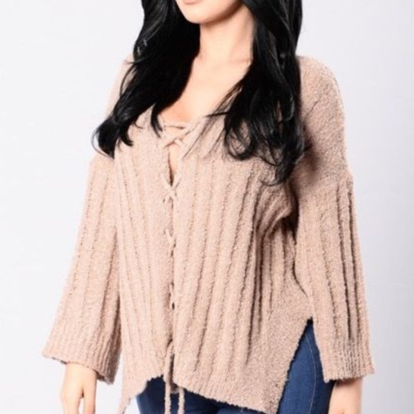 Fashion Nova sweater - Picture 1 of 4