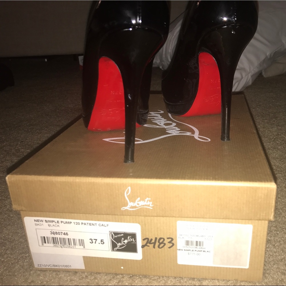 Louboutin 😍😍New simple pump. Black patent calf