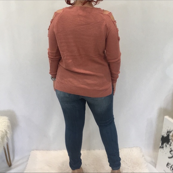 Long sleeve rose colored sweater - Picture 2 of 3