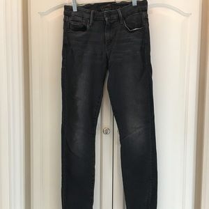 Like new!  MOTHER black jeans The Looker size 26