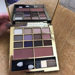 Estēe lauder eyeshadow palette!