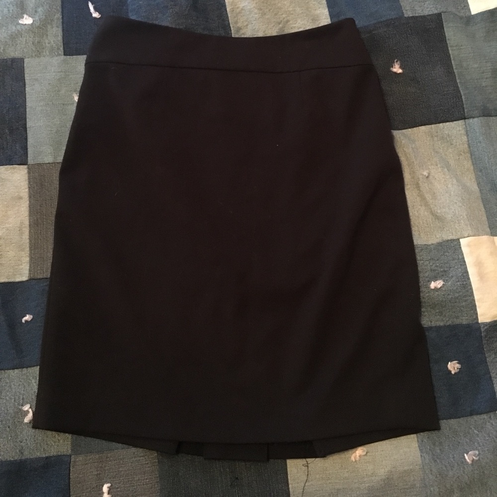 Black pencil skirt