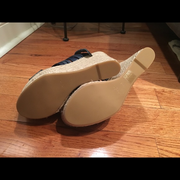 Polo Ralph Lauren Navy Leather Wedge Sandal 9.5 - Picture 5 of 6
