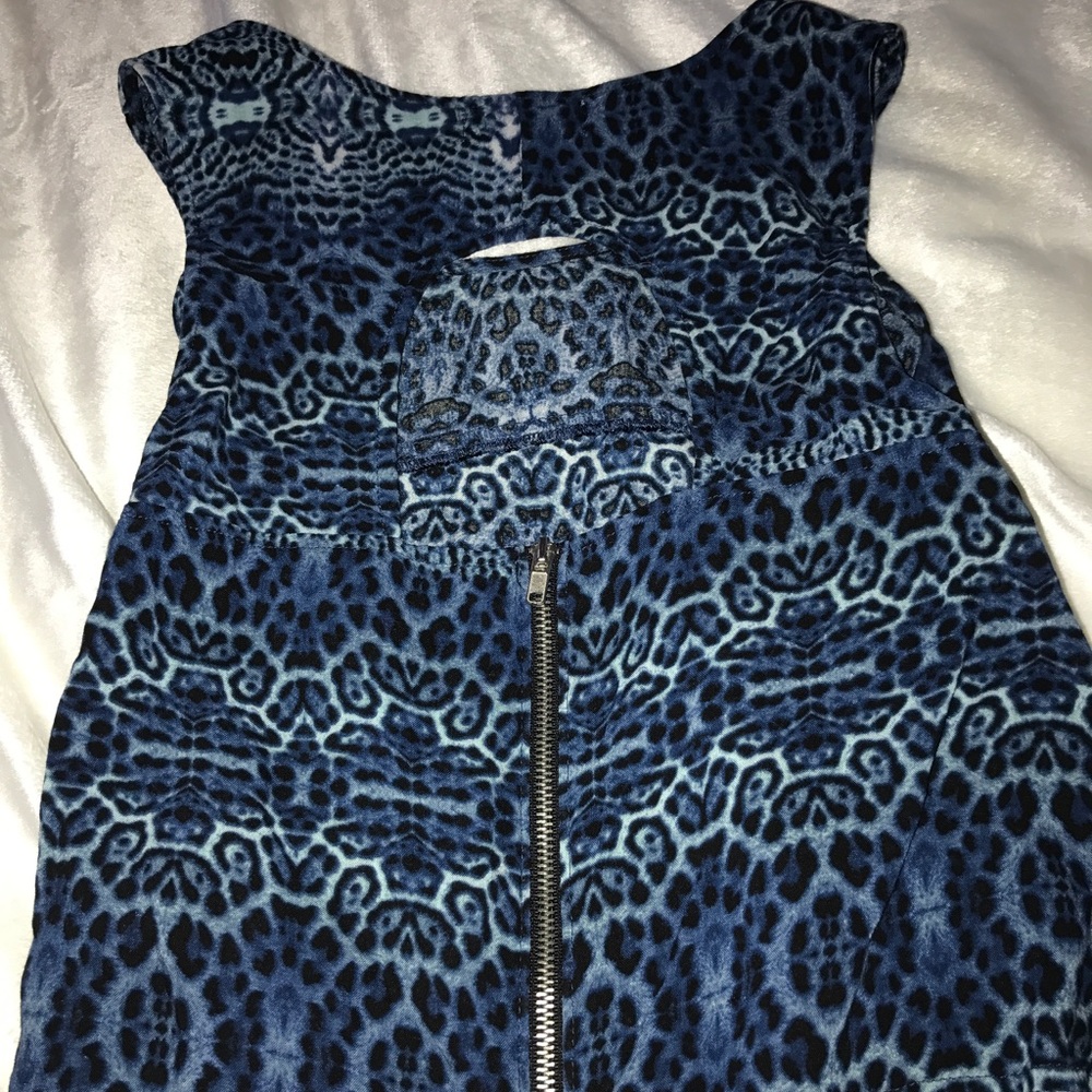 Shirt - Picture 2 of 2