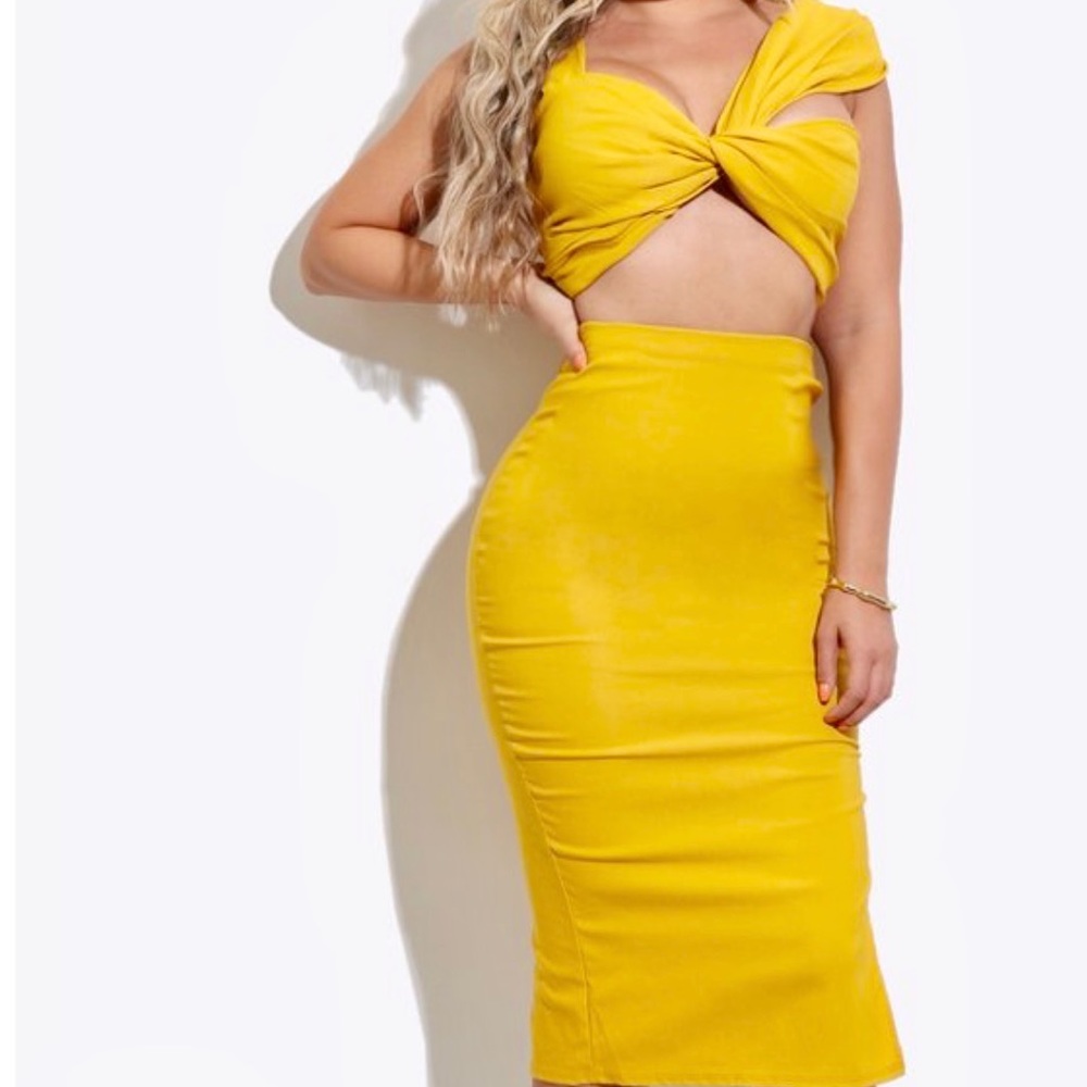 Yellow bow set