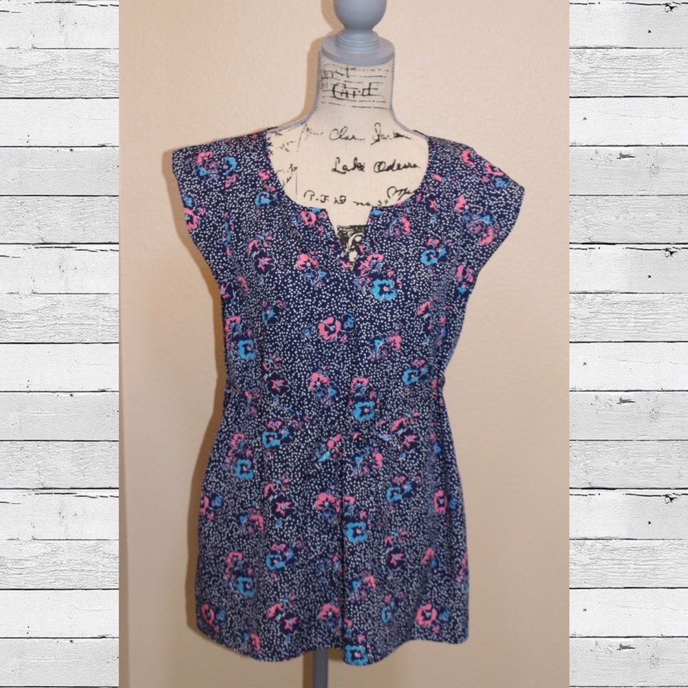 Motherhood Maternity navy tunic. Great for work