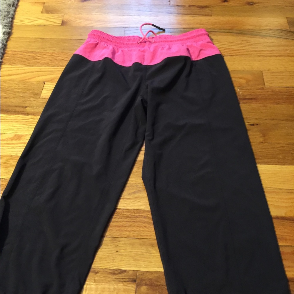 Lululemon Nylon Crop Joggers Relaxed fit