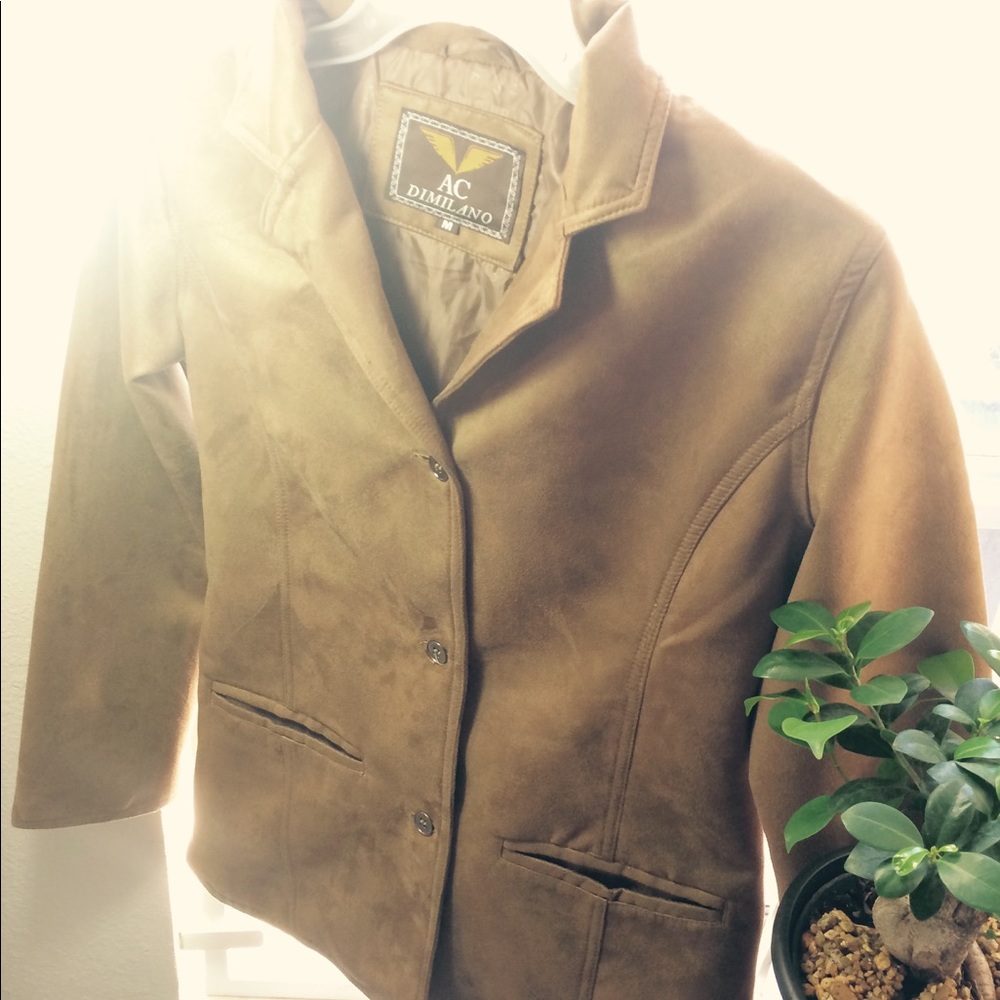 This leather jacket that never has been used