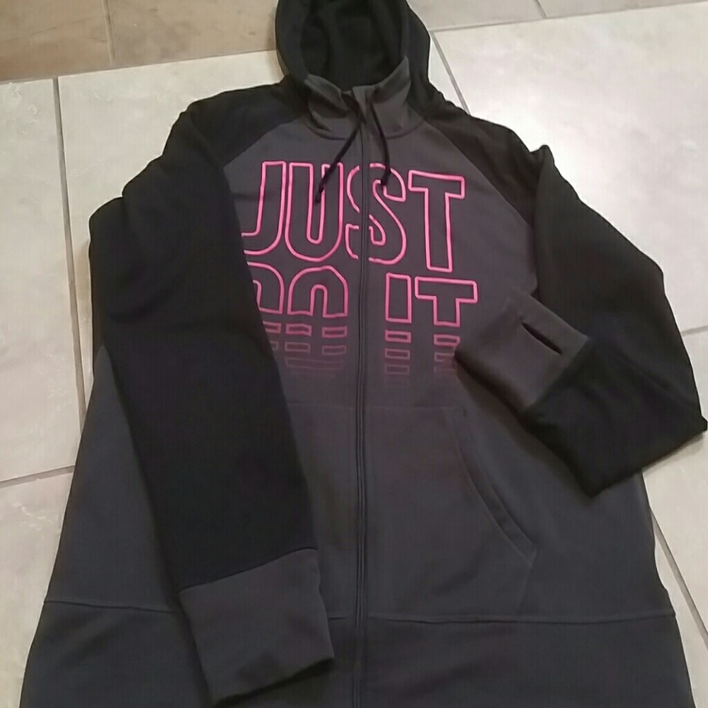 Nike Therma-fit zip up hoodie