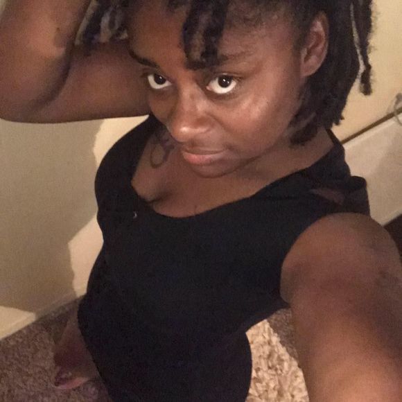 Meet your Posher, Raquel - Picture 1 of 1