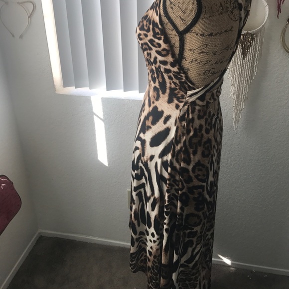 Dress - Picture 2 of 3