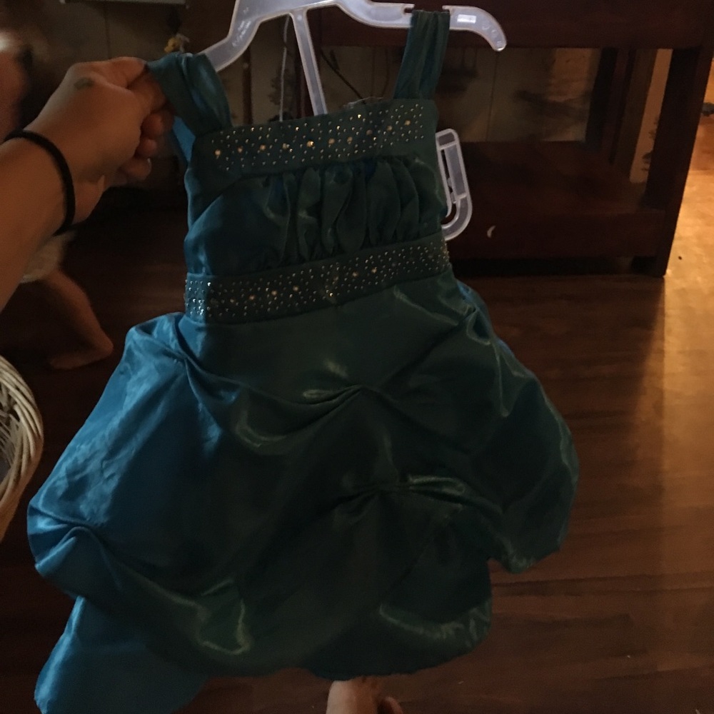 Nona kids dress size 12 months....