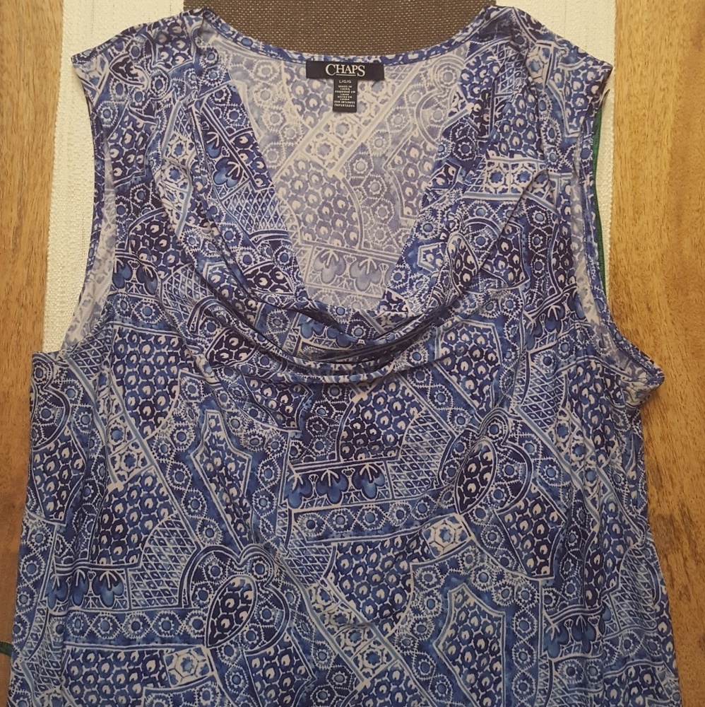 Chaps sleeveless top with cowl neck ❤