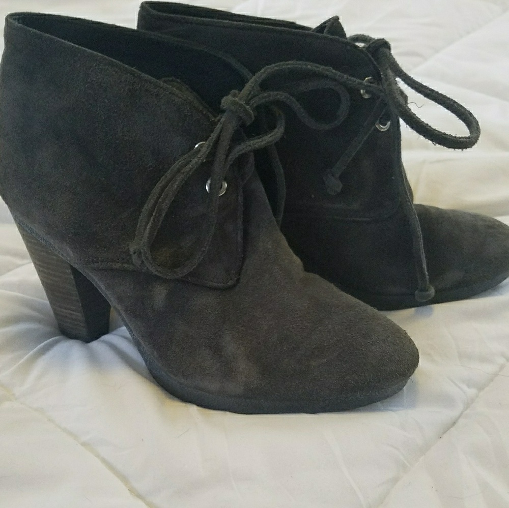 Coach suede ankle boot size 6