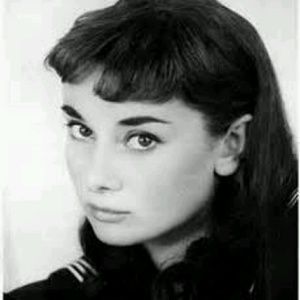 Meet your Posher, Gale