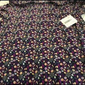 Xl bnwt lularoe Carly