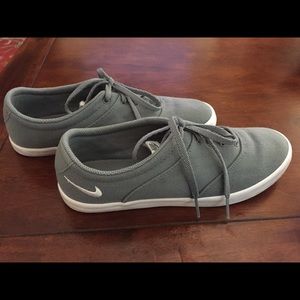 Women’s Nike Mini Canvas Sneaker
