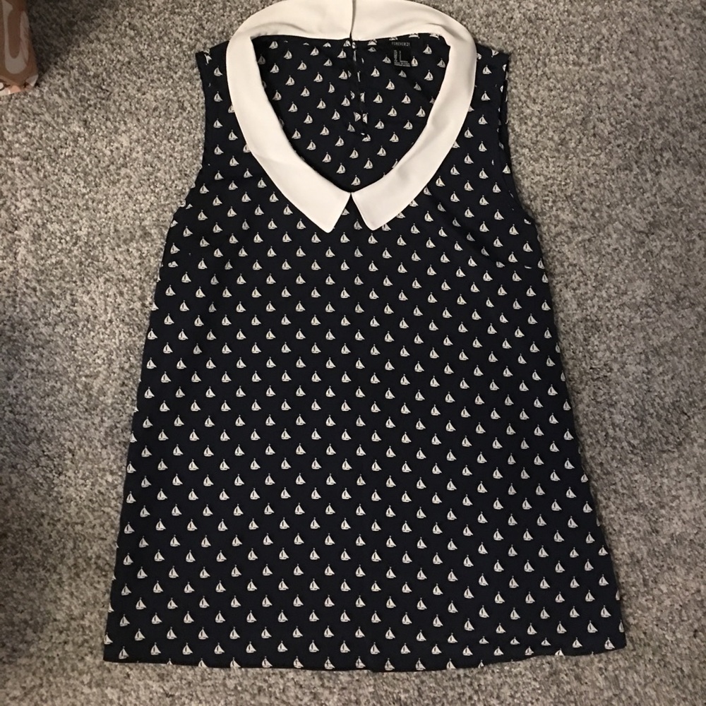 Navy sailboat vintage style top
