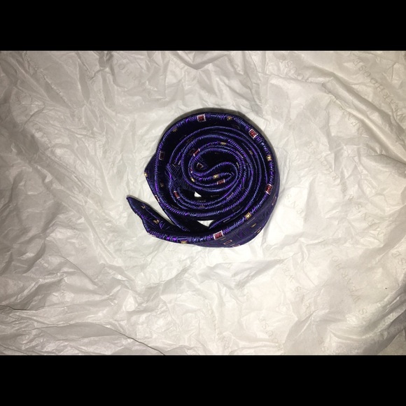 Men's Warehouse Tie - Picture 2 of 3