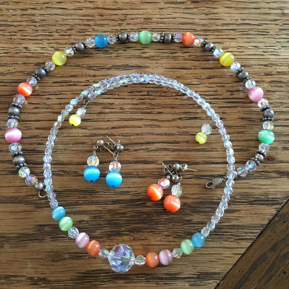 1 Necklace, 1 Bracelet, 2 Earrings Set