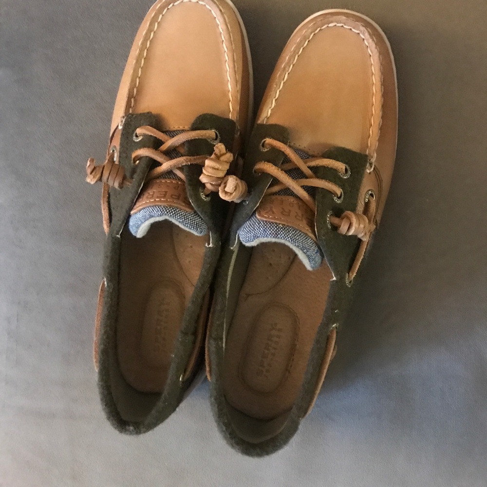 Sperry Topsiders size 7