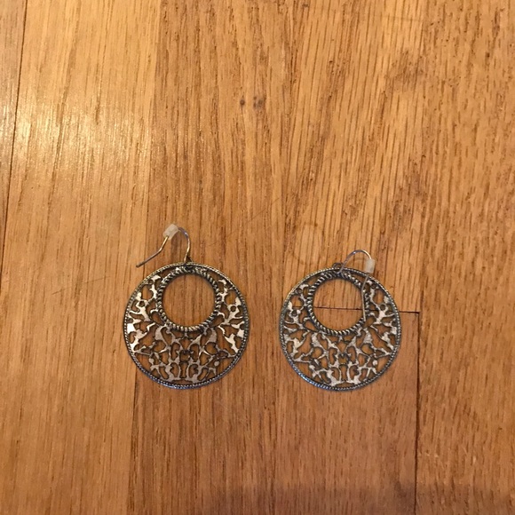 Silver patterned earrings - Picture 1 of 1