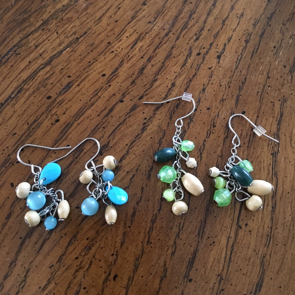 2 Earring Sets
