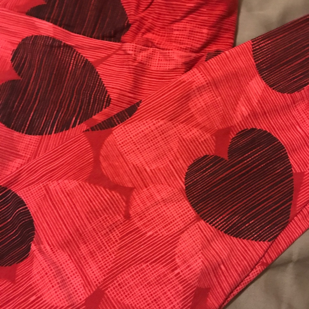 Lularoe Tc Valentine's Day leggings