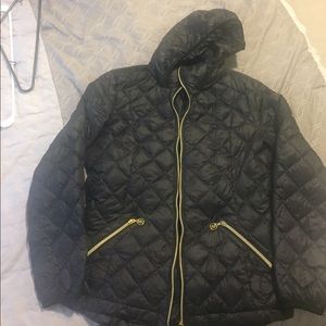 Lightweight synthetic down pufffer