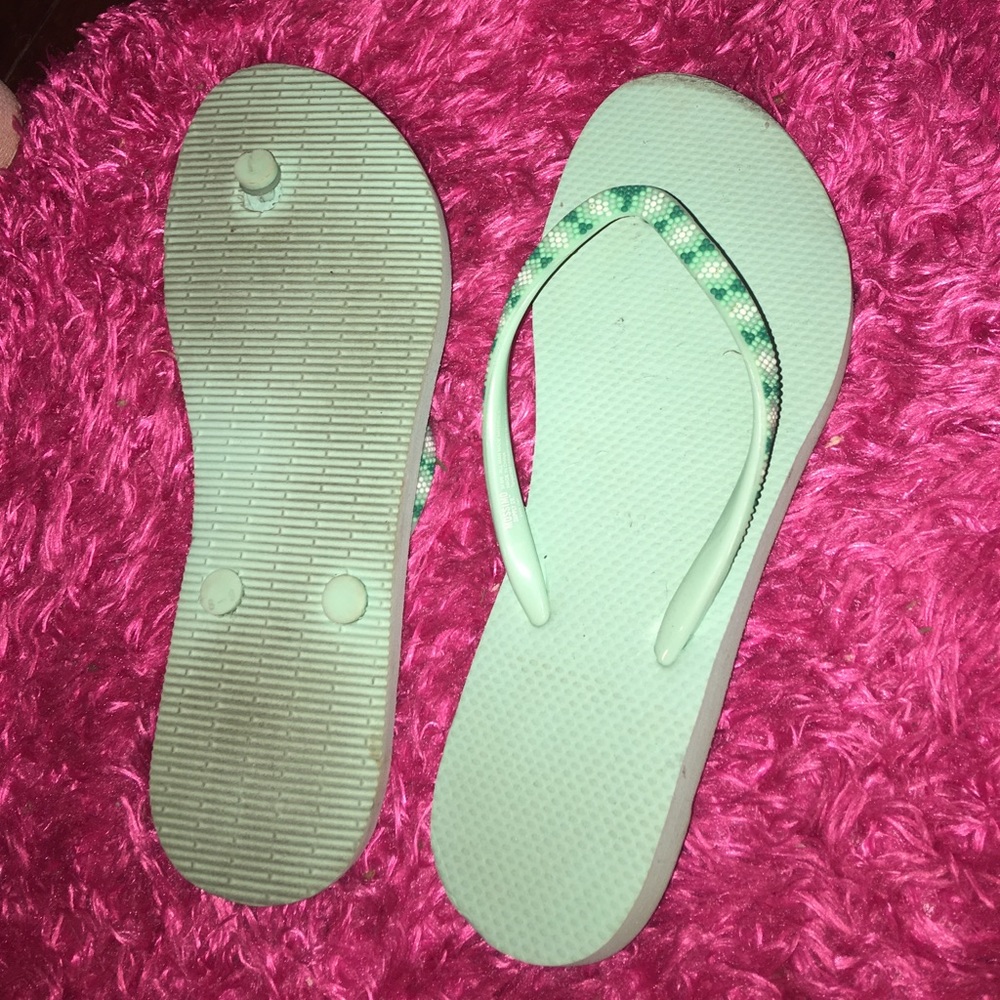 Flip-flops - Picture 2 of 2