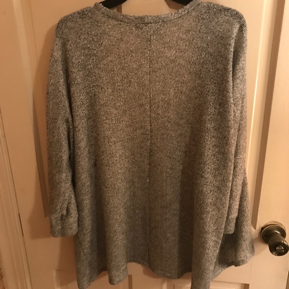 Gray sweater - Picture 2 of 2