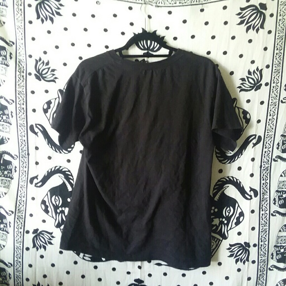 Obey t-shirt - Picture 2 of 4