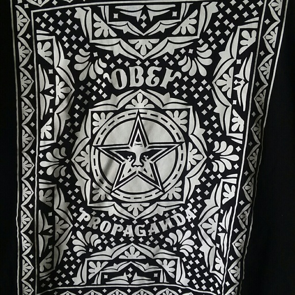 Obey t-shirt - Picture 4 of 4