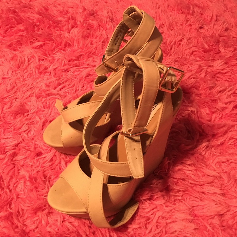 Steve Madden Wedges