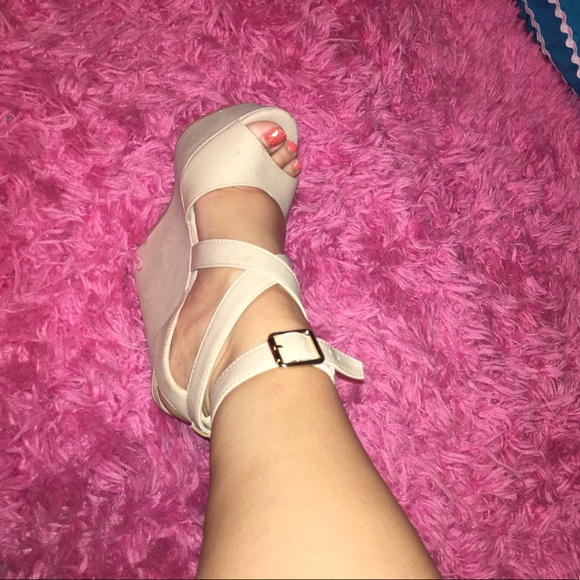 Steve Madden Wedges - Picture 2 of 4