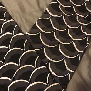 Lularoe Tc mermaid leggings