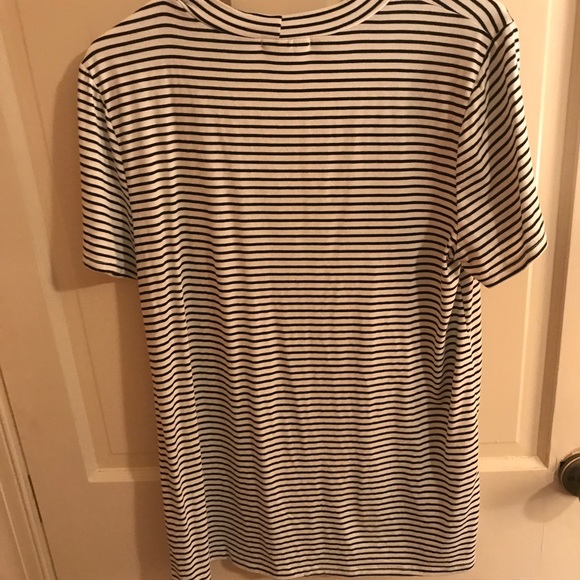 Black and white stripes cut out top - Picture 2 of 3