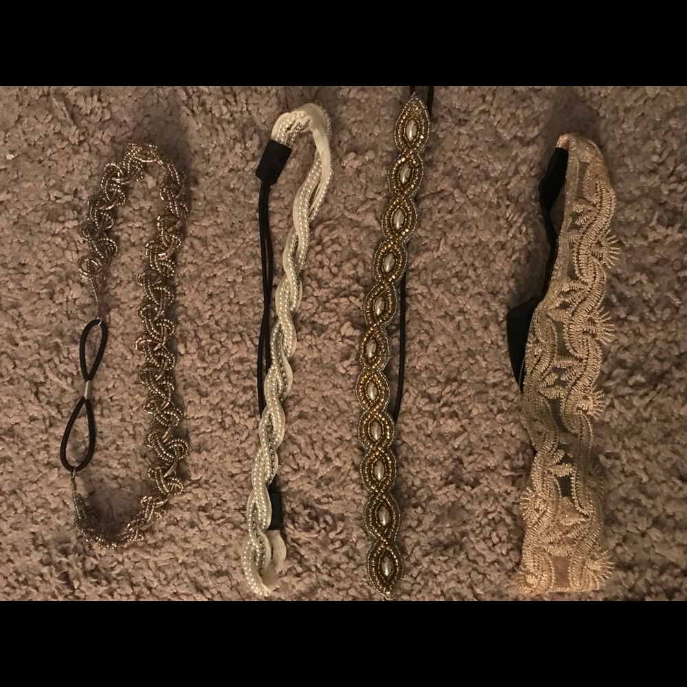 Bundle of 4 pretty and glittery headbands!!