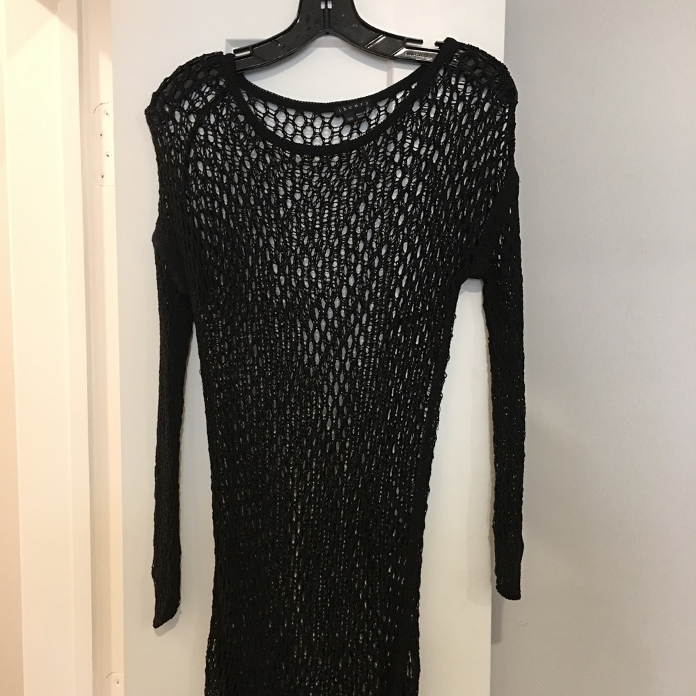 Theory knit sweater. Size M.