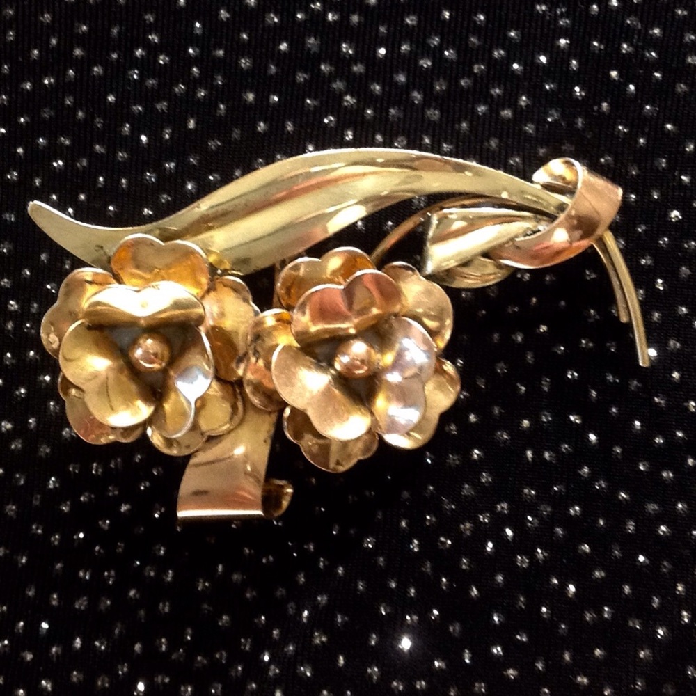 Carl Art 12K Gold Fill Brooch Pin Gold Over Silver.  Circa 1940s