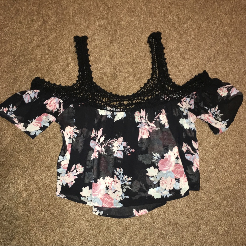 NWOT floral crop top