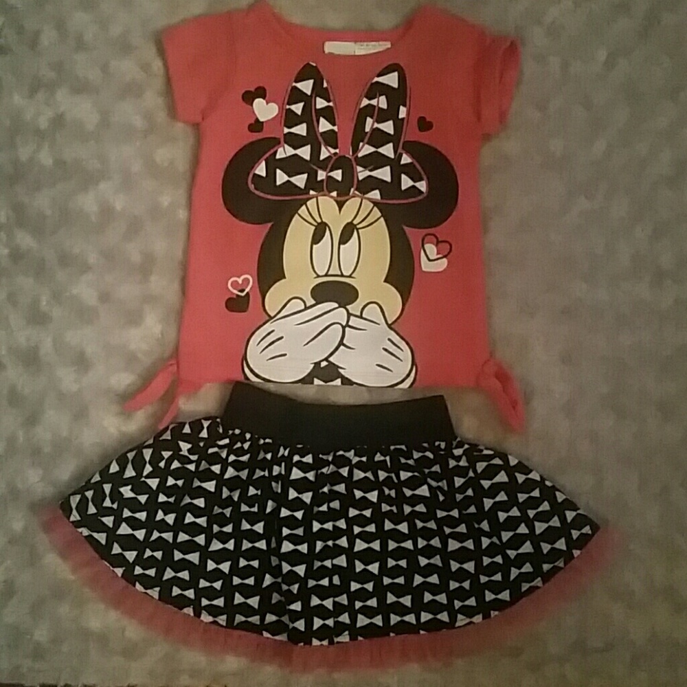 Minnie Mouse outfit