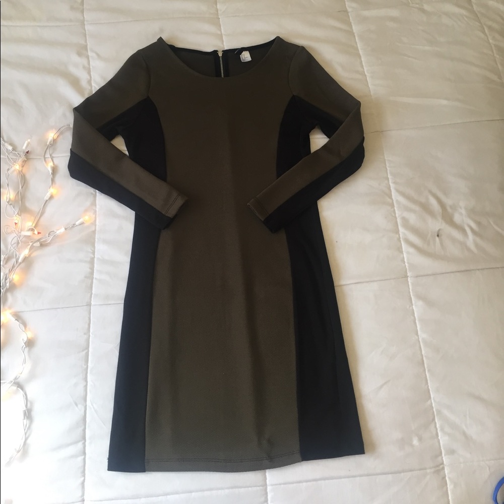 Bandou long sleeve dress
