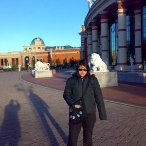 Meet your Posher, George evangelia