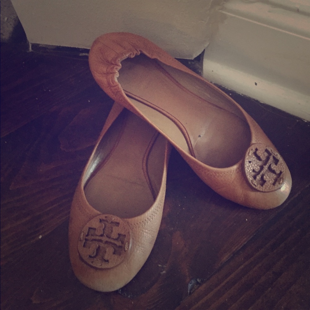 Original size 8 tan leather Tory Burch flats