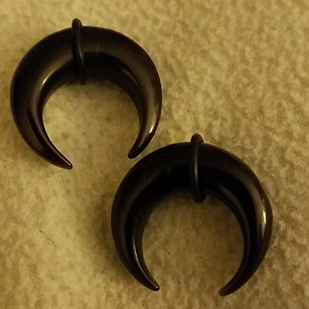 00g half moon earrings